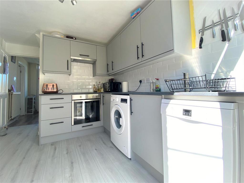 Churchill Close, Barnstaple 3 bed terraced house for sale £200,000