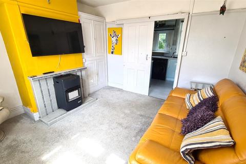 24 Boughthayes, Tavistock, PL19 8EF