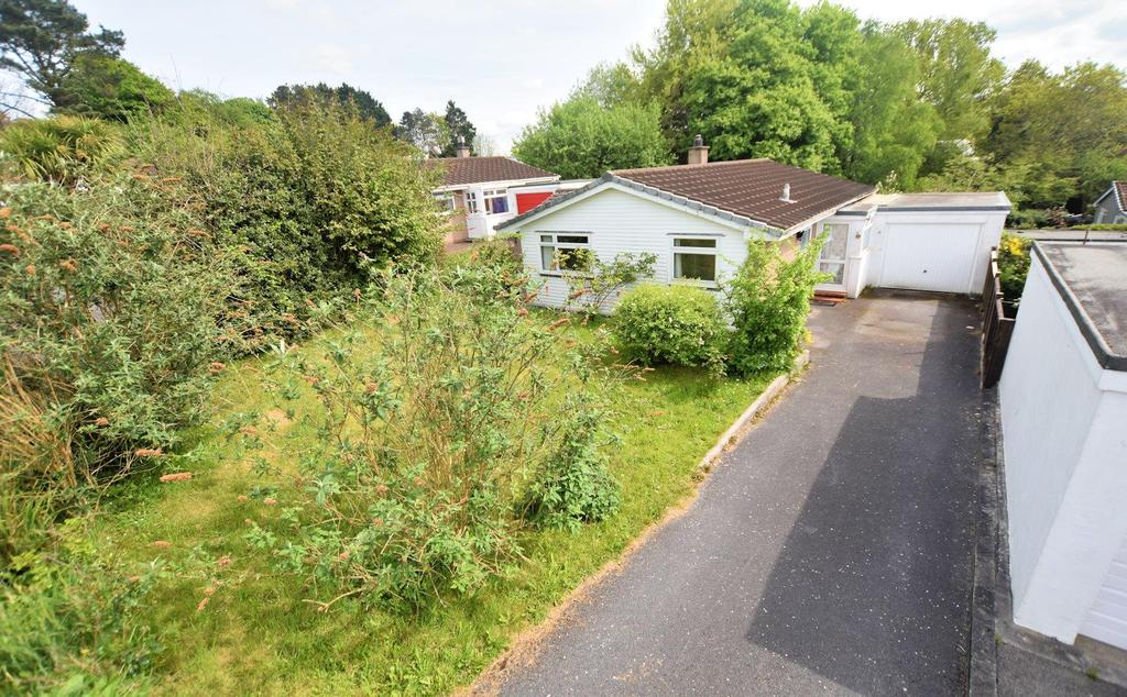 NO ONWARD CHAIN Birchwood Close, Tavistock 2 bed detached bungalow