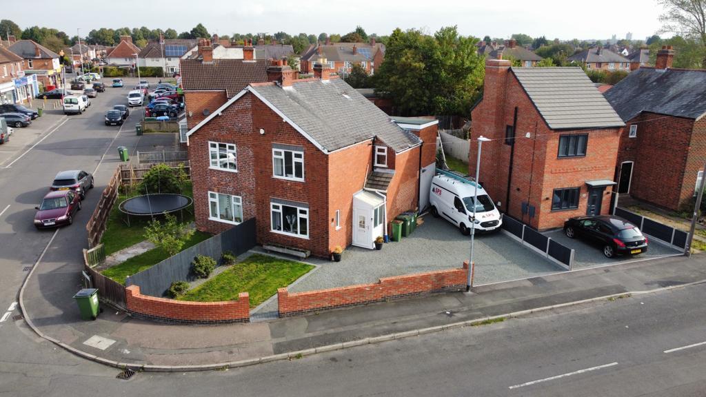Braunstone Close, Leicester 3 bed semidetached house £250,000