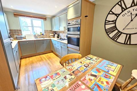 4 bedroom terraced house for sale, Meadow Brook, Tavistock