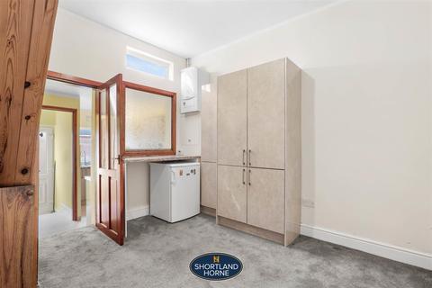 99 Aldbourne Road, Coventry, CV1 4ES