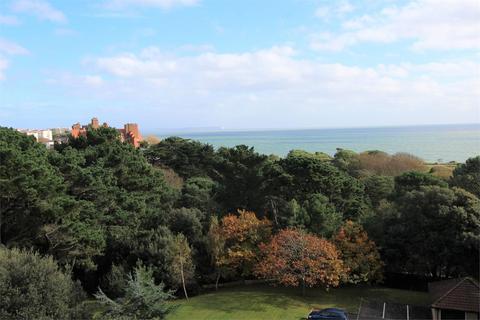 3 bedroom apartment to rent, Manor Road, Bournemouth