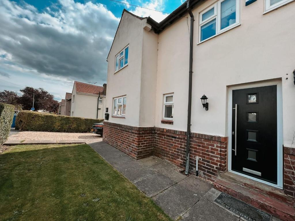 South Avenue, Bawtry, Doncaster 3 bed semidetached house for sale £