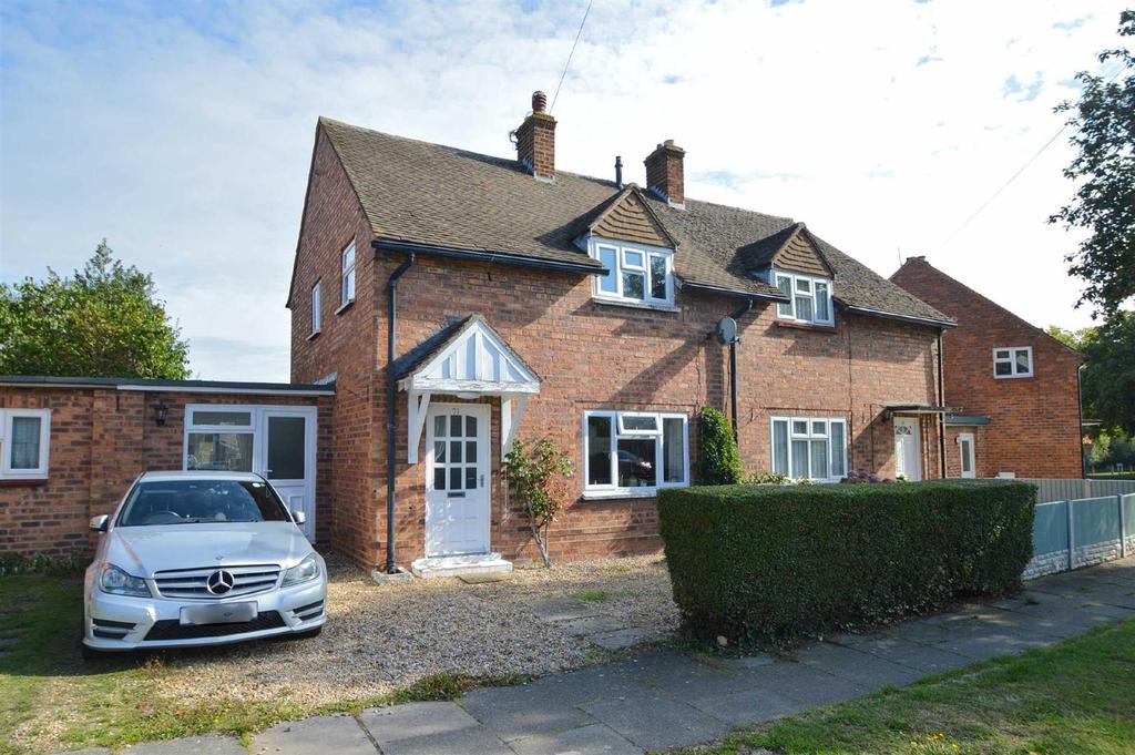 Pool Rise, Springfield, Shrewsbury 2 bed semidetached house £200,000