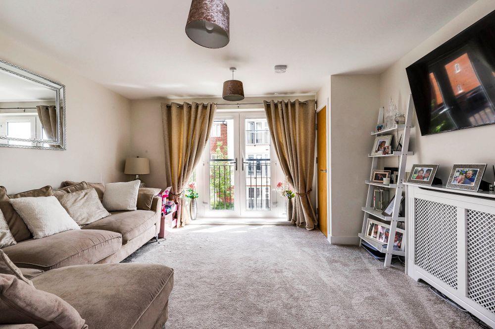 Hills House, Keen avenue, Buntingford 2 bed apartment for sale £264,500