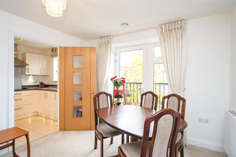 1 bedroom apartment for sale, Mountbatton House, Hempstead Road, Hemel Hemp, HP3 0GG