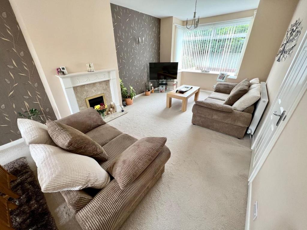 Chelmsford Avenue, StocktonOnTees 3 bed semidetached house £210,000