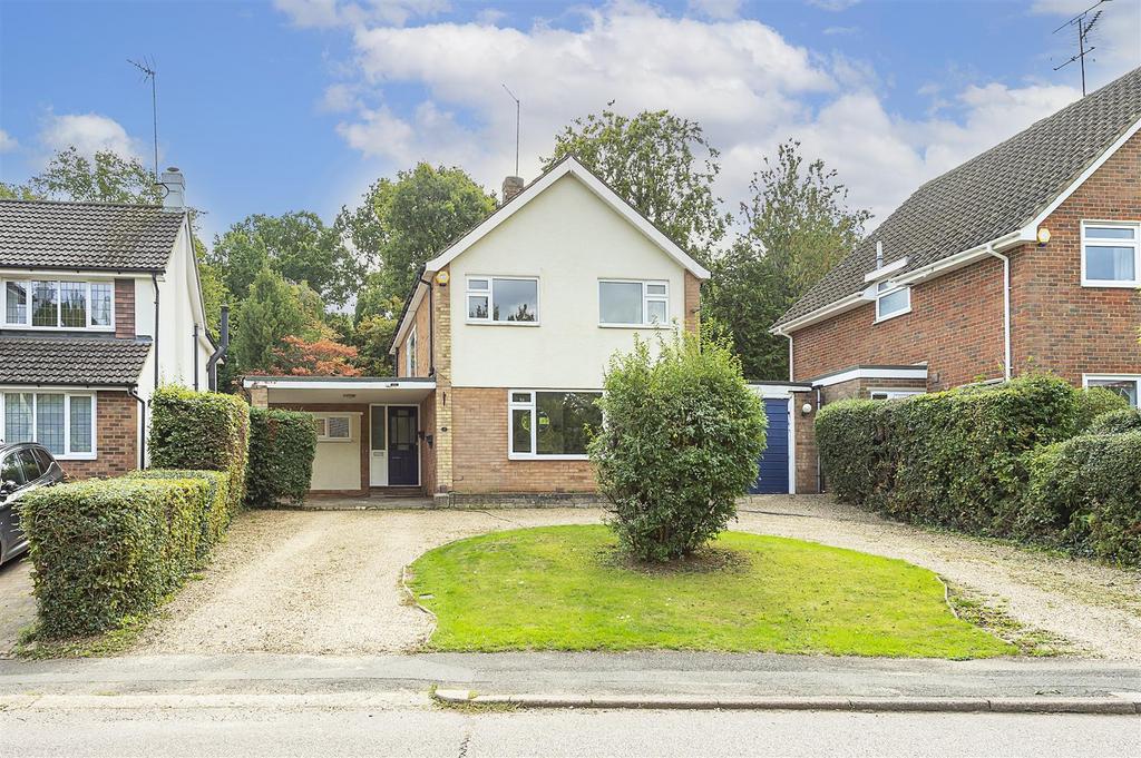 Ridgewood Drive Harpenden 4 Bed Detached House £1 075 000