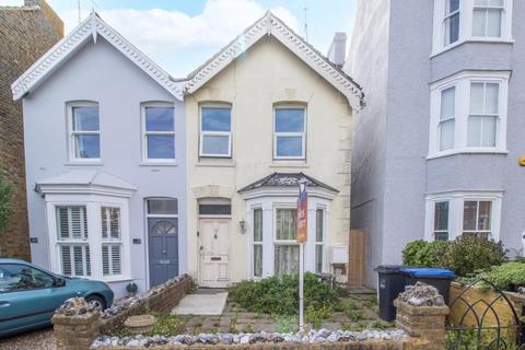 2 bedroom semi-detached house for sale - Alexandra Road, Broadstairs