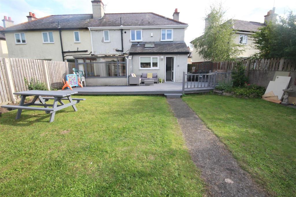 Walton Crescent, Llandudno Junction 3 bed semidetached house for sale £195,000