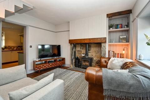 3 Canada Road, Rawdon, Leeds, LS19 6LR