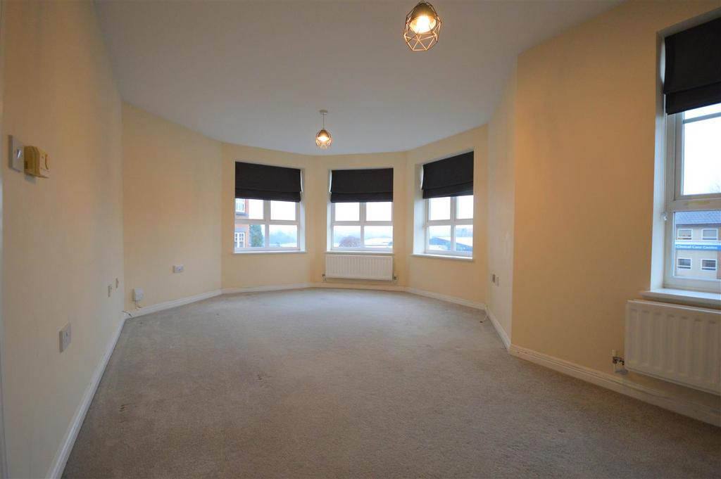 Cliftonville Road, Northampton 2 bed property £975 pcm (£225 pw)