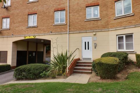 27 Coniston Avenue, Purfleet, RM19 1PG