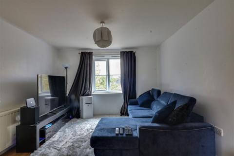 27 Coniston Avenue, Purfleet, RM19 1PG
