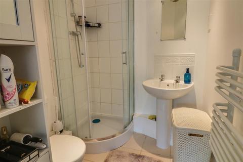 27 Coniston Avenue, Purfleet, RM19 1PG