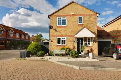 94 Danbury Crescent, South Ockendon, RM15 5XF