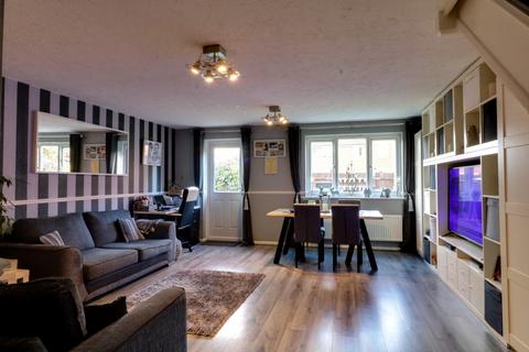 94 Danbury Crescent, South Ockendon, RM15 5XF