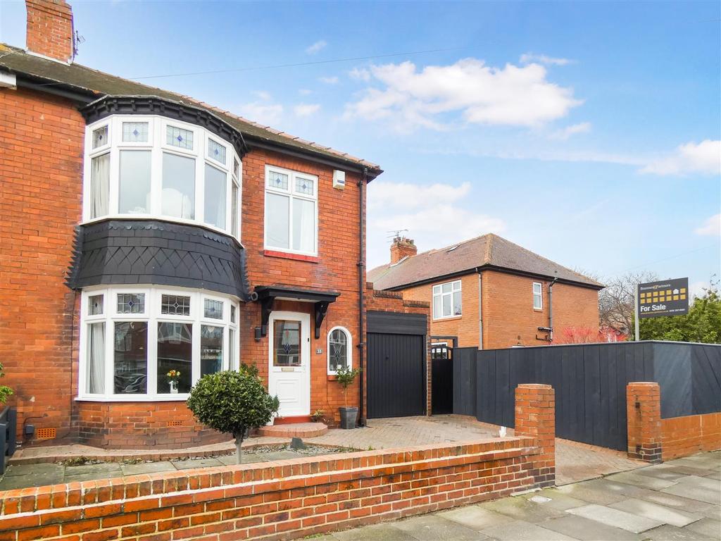 Plessey Crescent, Whitley Bay 3 bed semidetached house £400,000