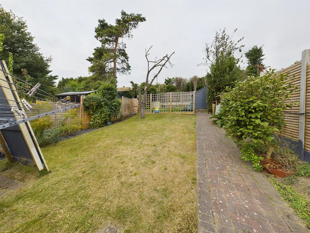 Jersey Road, Strood 4 bed semidetached house £400,000