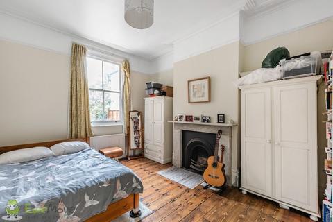 18 Trinity Road, London, N22 8LB