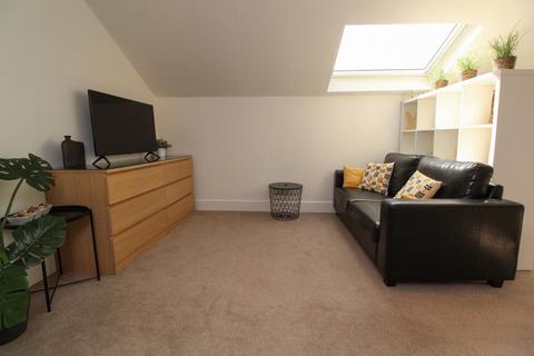 Studio to rent, Parkstone Heights, Lower Parkstone