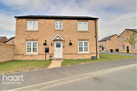 12 Cutter Lane, New Rossington, Doncaster, DN11 0HE