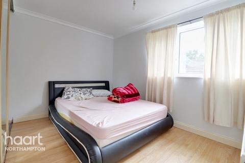 19 Crowthorp Road, Northampton, NN3 5DU
