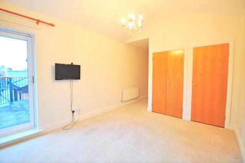 2 bedroom apartment to rent, Ray Mead Road, Maidenhead, Berkshire, SL6