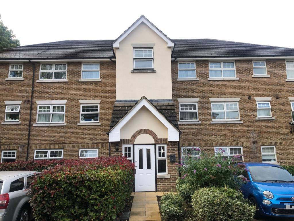 Mariner Close, EN4 2 bed apartment £1,700 pcm (£392 pw)