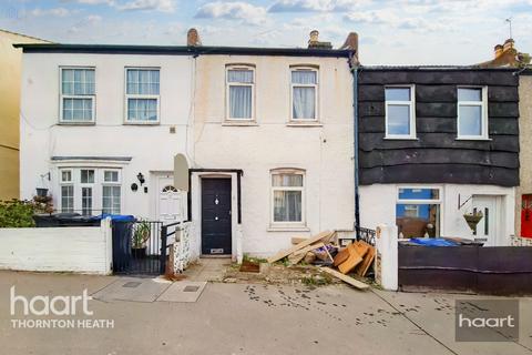 18 The Drive, Thornton Heath, CR7 8LA