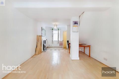 18 The Drive, Thornton Heath, CR7 8LA