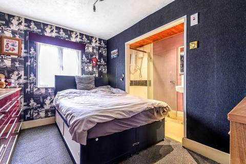 68 Denison Road, Feltham, TW13 4QG