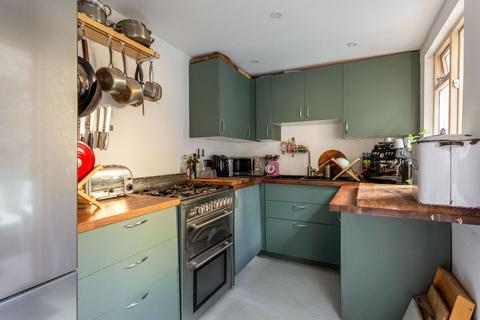 4 bedroom semi-detached house for sale - Rosehill Terrace, Brighton