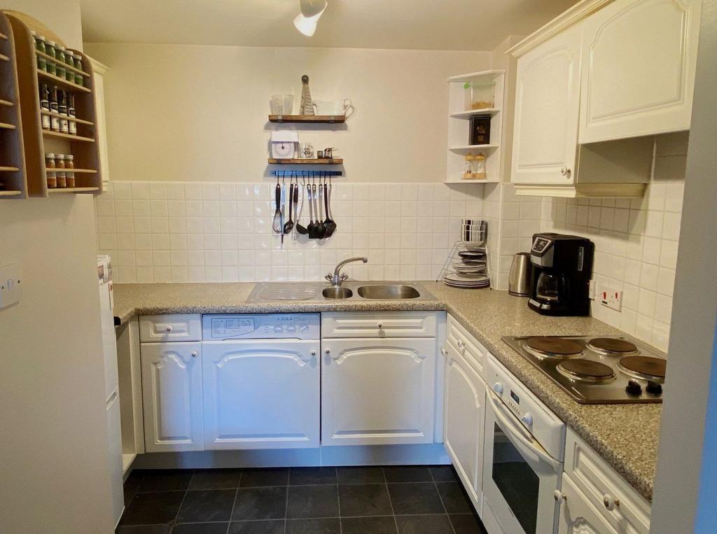 Scholars Court, Derngate, Northampton NN1 1ES 1 bed flat for sale £