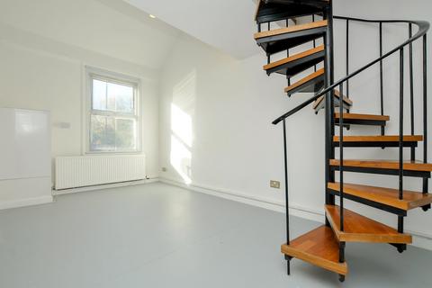 1 bedroom apartment to rent, Kenworthy Road, Hackney, London, E9