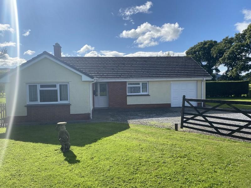 Crugybar, Llanwrda, Carmarthenshire. 3 bed bungalow for sale £495,000