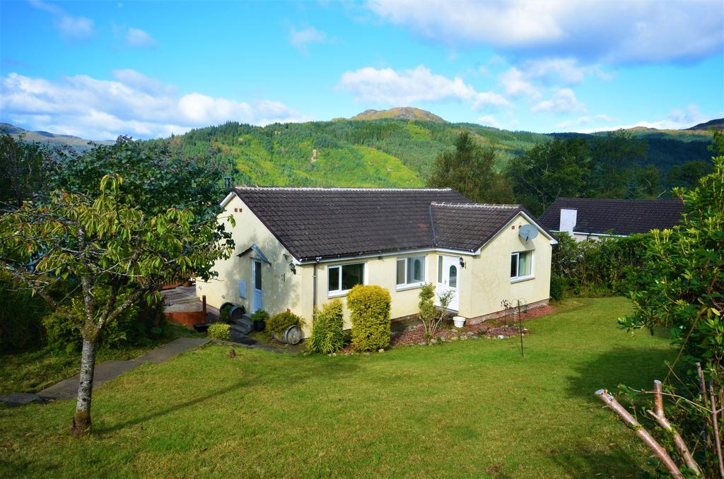 Feuins Road, Portincaple, Argyll & Bute, G84 0EU 4 bed detached house