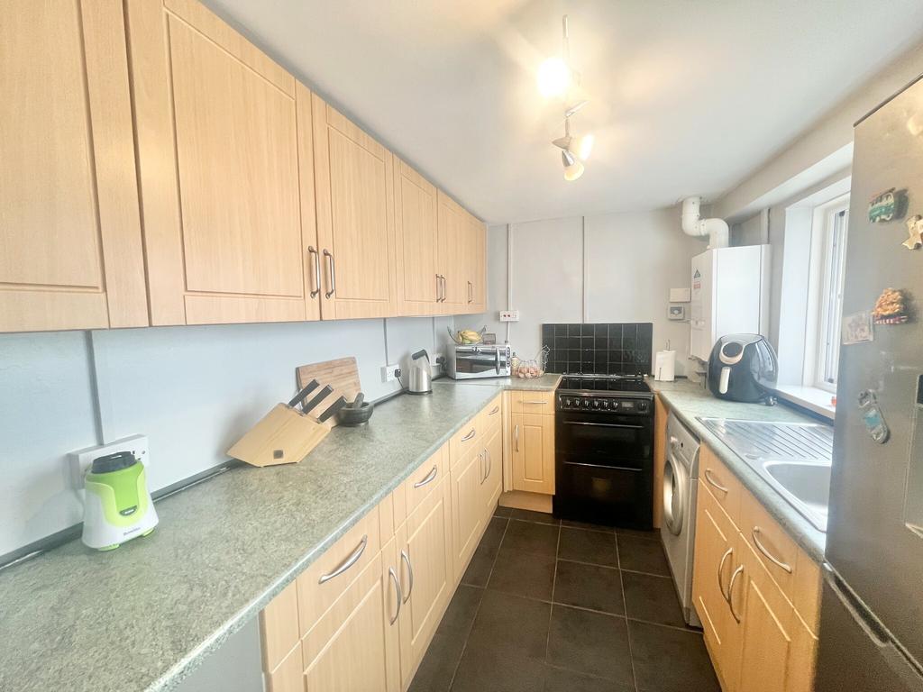 Borough Road, Loughor, Swansea 2 bed semidetached house £144,950
