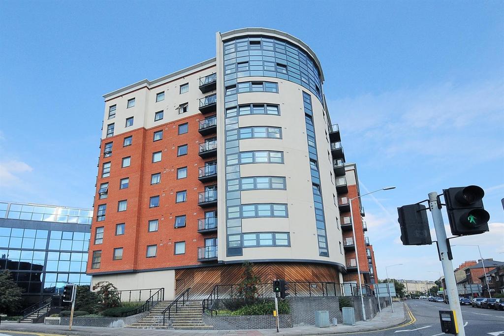 Watlington Street, Reading, RG1 2 bed apartment to rent £1,550 pcm (£