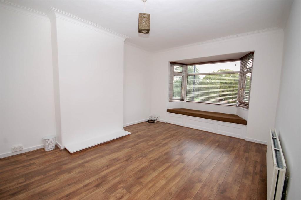 Benton Road, Benton 2 bed flat £800 pcm (£185 pw)