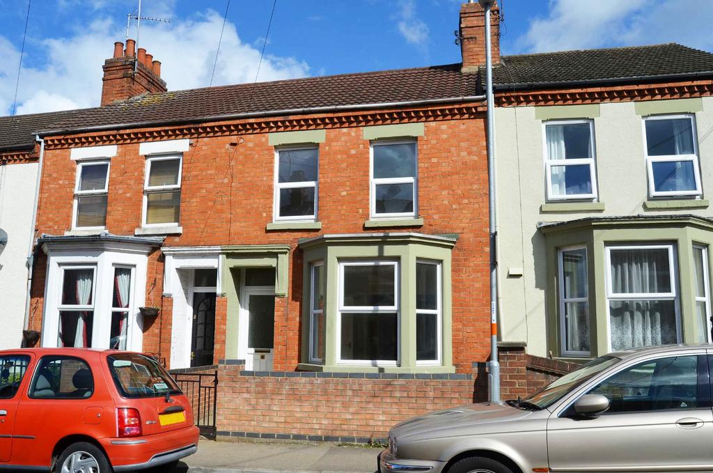 Byron Street, Northampton, NN2 3 bed terraced house for sale £235,000
