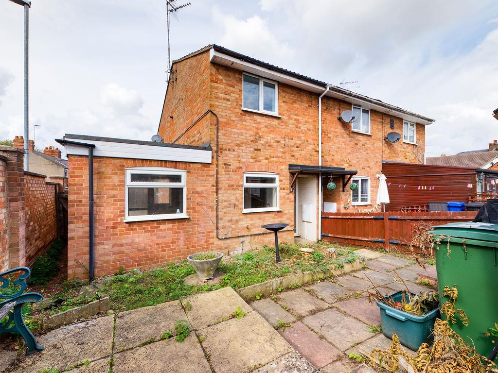 Southgate Drive, Towcester, NN12 2 Bed End Of Terrace House For Sale ...