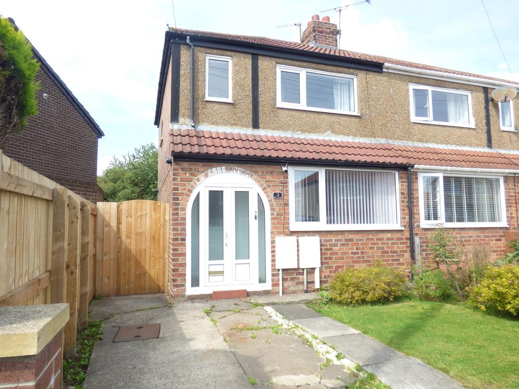 Dinsdale Avenue, Wallsend, Tyne and... 2 bed semidetached house £750