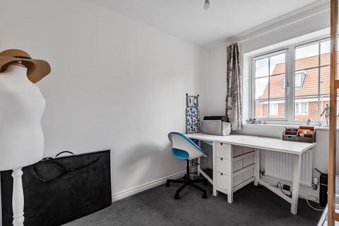 82 Diamond Drive, Didcot, OX11 6FH