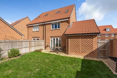 82 Diamond Drive, Didcot, OX11 6FH