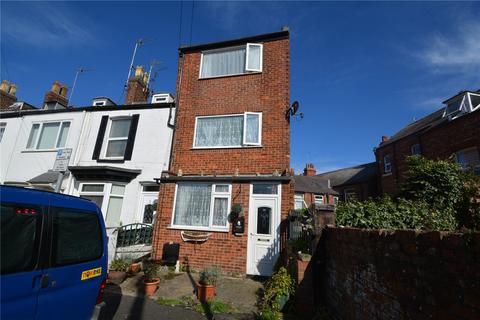 3 bedroom end of terrace house for sale, Bow Street, Bridlington, East Yorkshire, YO15