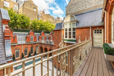 7 bedroom house for sale, Brick Street, Mayfair, London, W1J