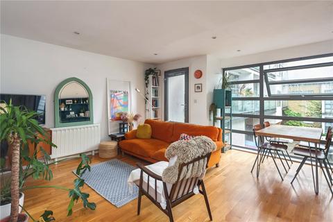 3 bedroom house for sale - Tanners Yard, Bethnal Green, London, E2
