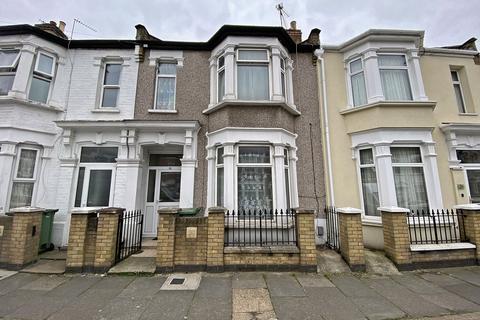 30 Kitchener Road, London, E7 8JL